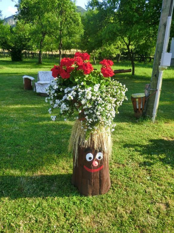 Pansion Izvor Otel Korenica Dış mekan fotoğraf