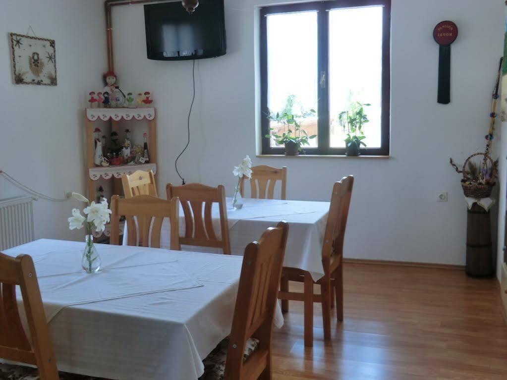 Pansion Izvor Otel Korenica Dış mekan fotoğraf
